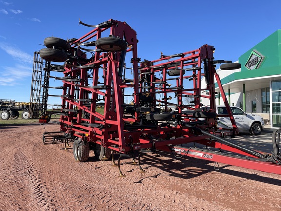 2013 Case IH 200 Field Cultivator