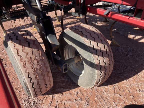 2013 Case IH 200 Field Cultivator