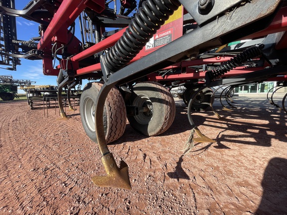 2013 Case IH 200 Field Cultivator