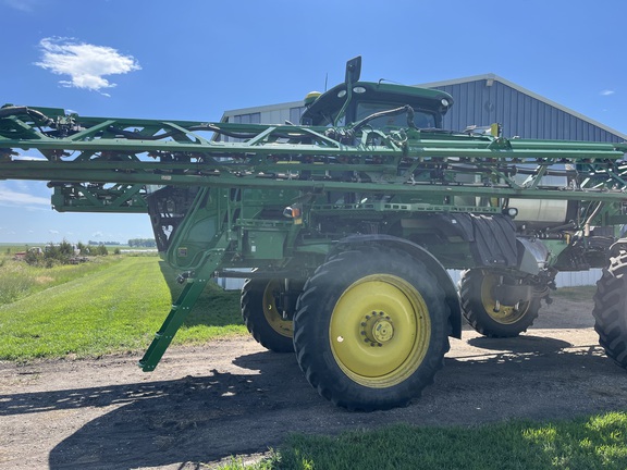 2014 John Deere R4038 Sprayer/High Clearance