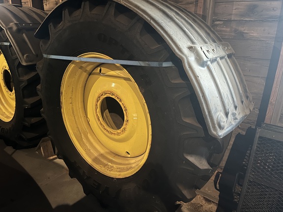 2014 John Deere R4038 Sprayer/High Clearance