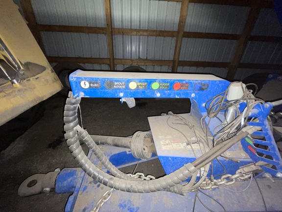 2022 Brandt 1120XT Grain Cart
