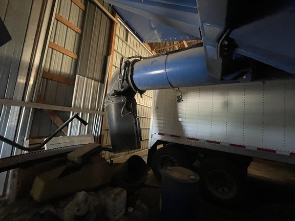 2022 Brandt 1120XT Grain Cart