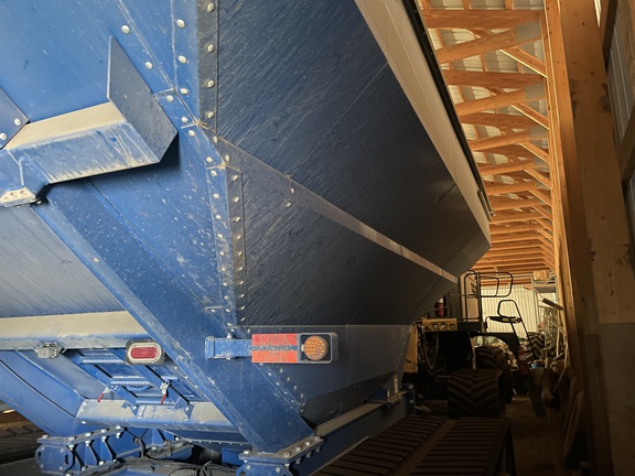 2022 Brandt 1120XT Grain Cart
