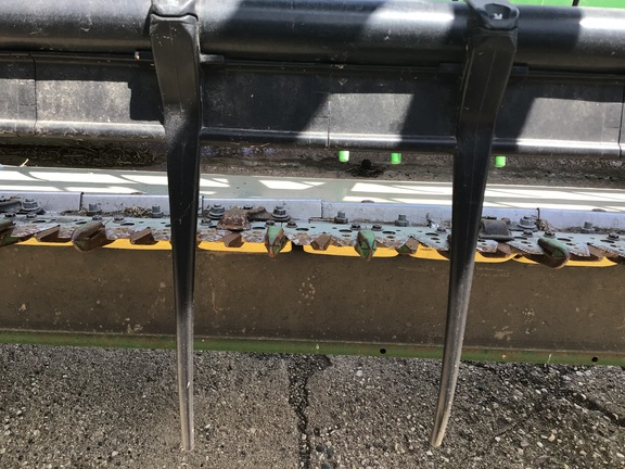 2019 John Deere 630F Header Combine