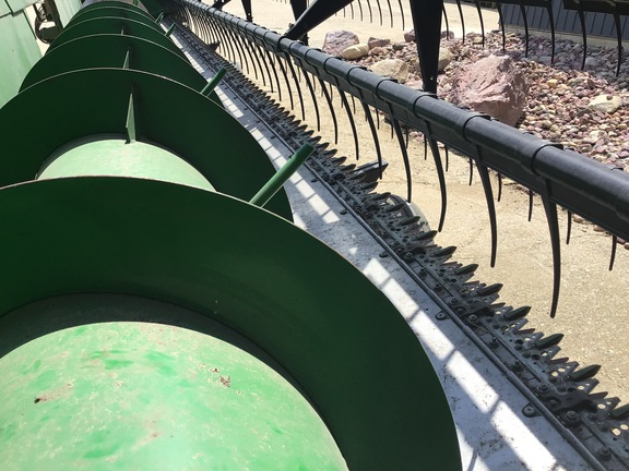 2019 John Deere 630F Header Combine