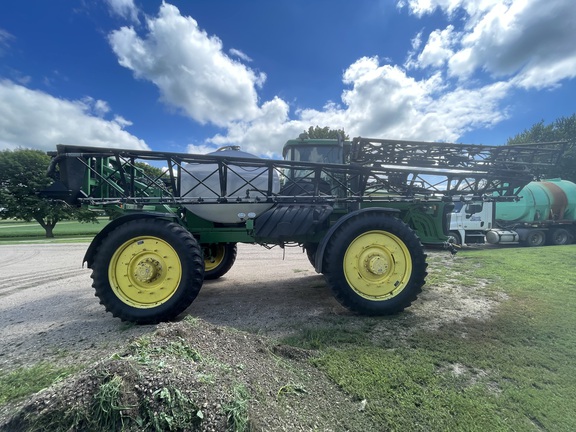 2005 John Deere 4920 Sprayer/High Clearance