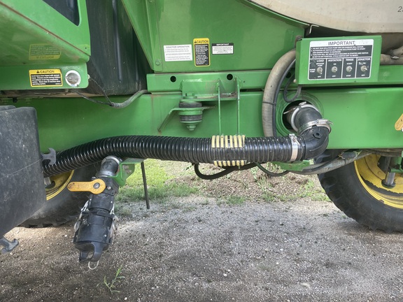 2005 John Deere 4920 Sprayer/High Clearance