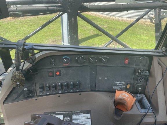2005 John Deere 4920 Sprayer/High Clearance