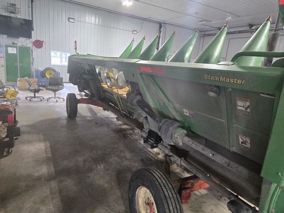 2010 John Deere 608C Header Corn Head