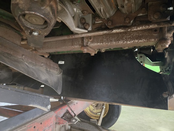 2010 John Deere 608C Header Corn Head
