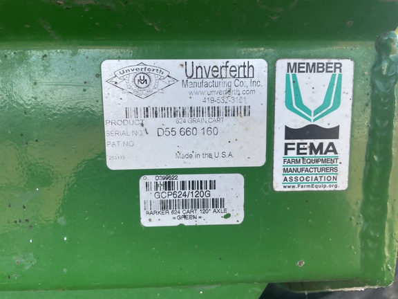 2011 Parker 624 Grain Cart