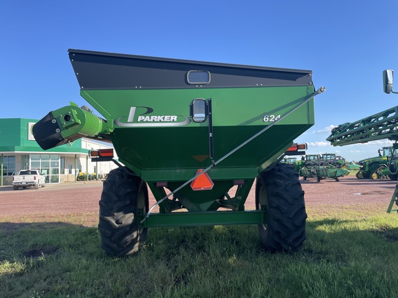 2011 Parker 624 Grain Cart