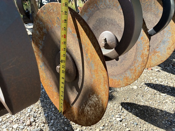2006 John Deere 2700 Disk Ripper
