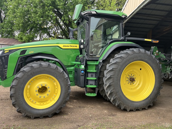 2021 John Deere 8R 370 Tractor
