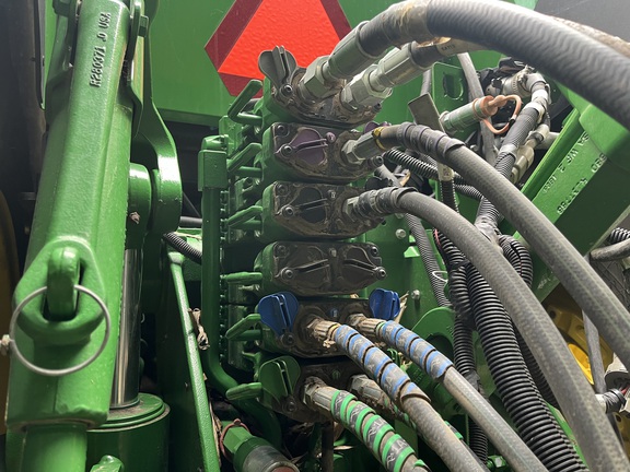2021 John Deere 8R 370 Tractor