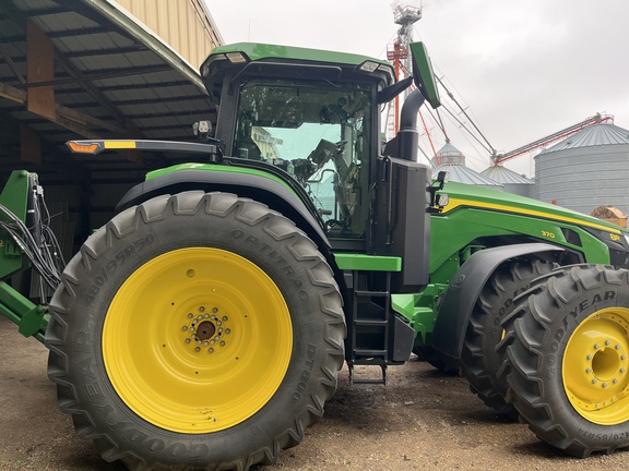 2021 John Deere 8R 370 Tractor