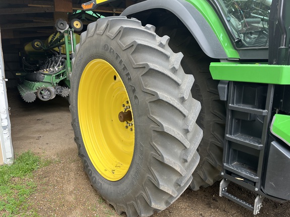 2021 John Deere 8R 370 Tractor