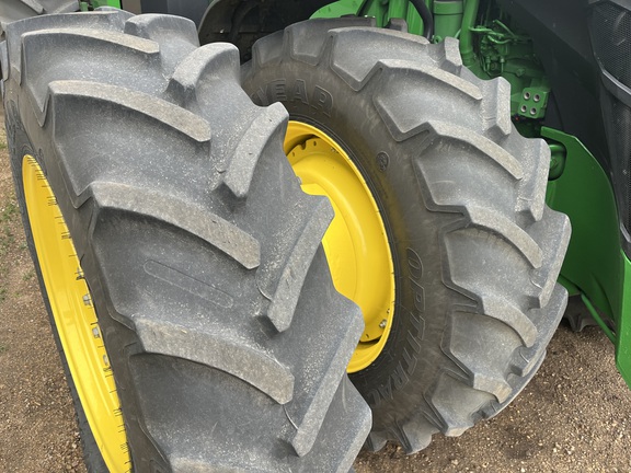 2021 John Deere 8R 370 Tractor