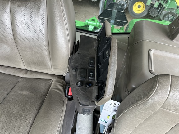 2021 John Deere 8R 370 Tractor