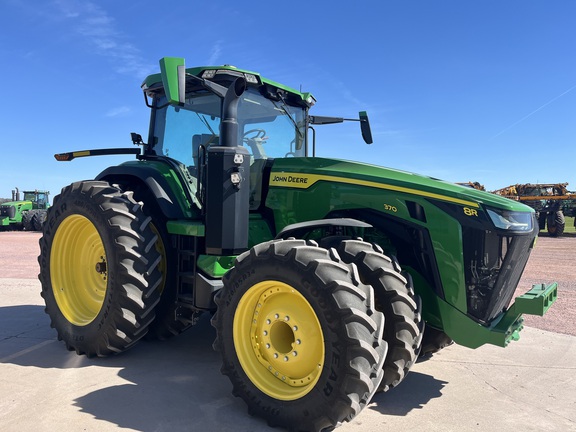 2021 John Deere 8R 370 Tractor