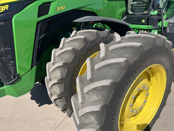 2021 John Deere 8R 370 Tractor