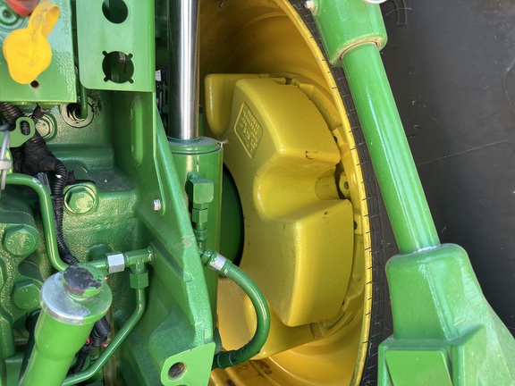 2021 John Deere 8R 370 Tractor