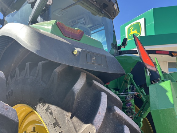 2021 John Deere 8R 370 Tractor