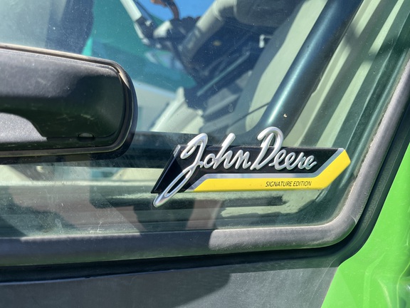 2021 John Deere 8R 370 Tractor