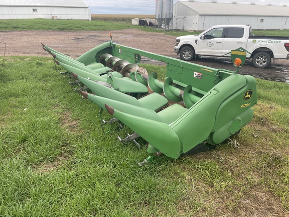 2009 John Deere 608C Header Corn Head