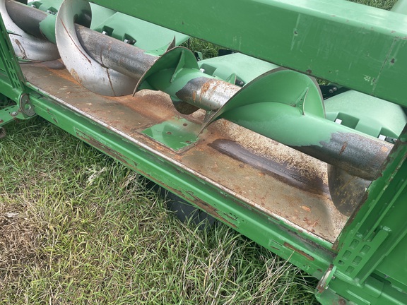2009 John Deere 608C Header Corn Head