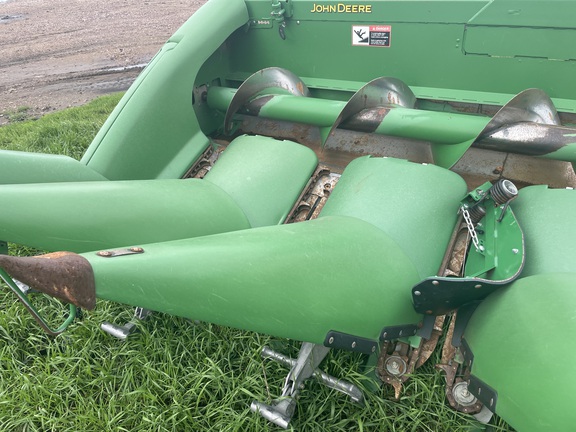 2009 John Deere 608C Header Corn Head