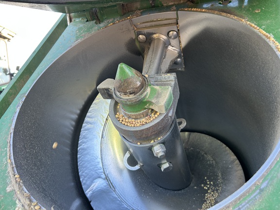 2021 Unverferth 1396 Grain Cart