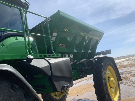 2023 John Deere 600R Misc