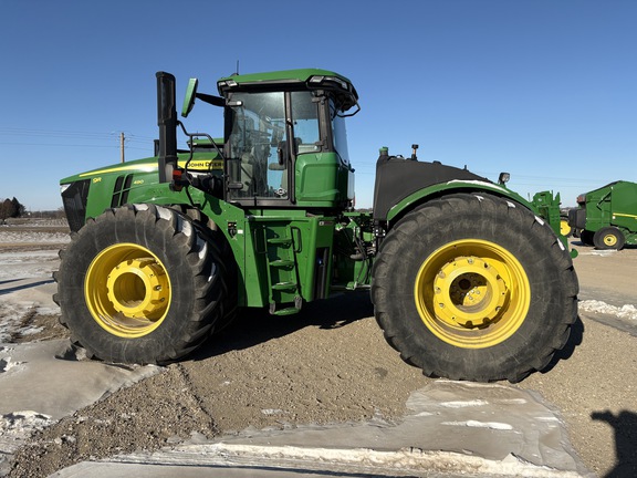 2023 John Deere 9R 490 Tractor 4WD