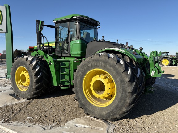 2023 John Deere 9R 490 Tractor 4WD