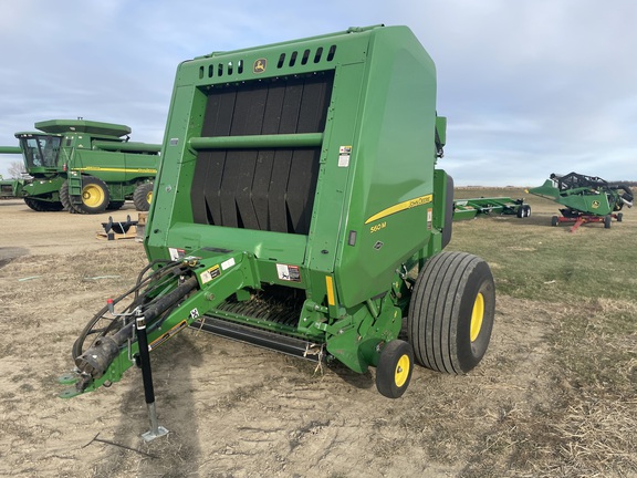 2023 John Deere 560M Baler/Round