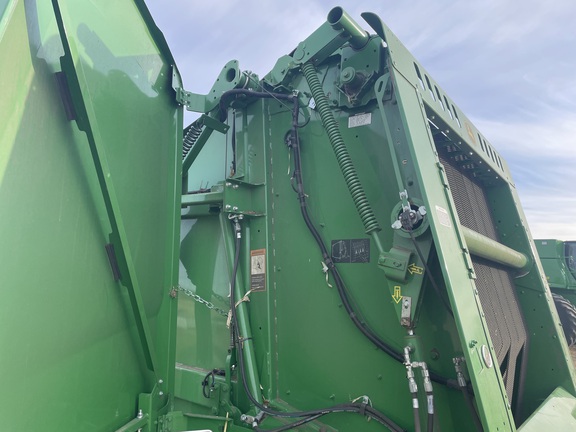 2023 John Deere 560M Baler/Round