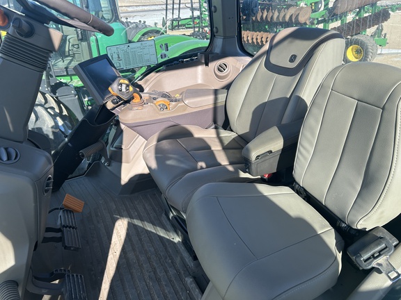 2023 John Deere 8RX 410 Tractor Rubber Track