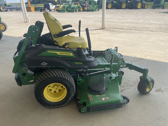 2023 John Deere Z960M Mower/Zero Turn