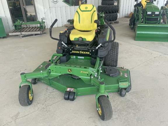 2023 John Deere Z960M Mower/Zero Turn