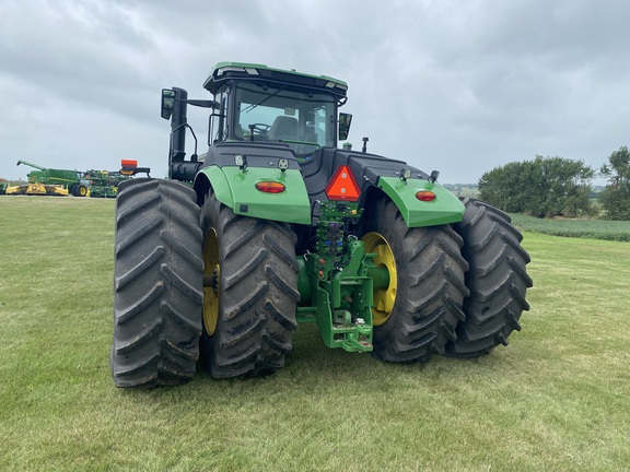 2023 John Deere 9R 440 Tractor 4WD