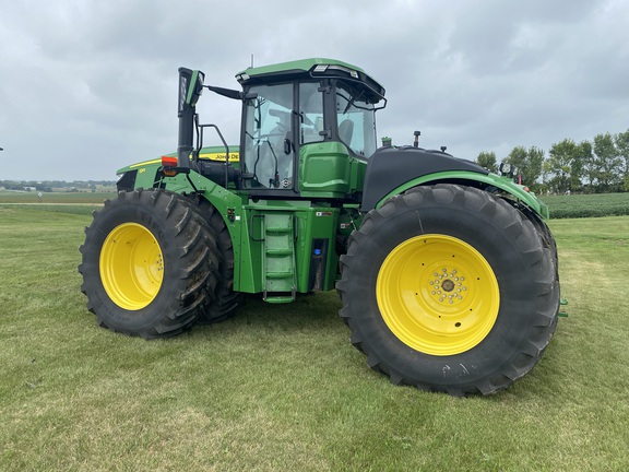 2023 John Deere 9R 440 Tractor 4WD