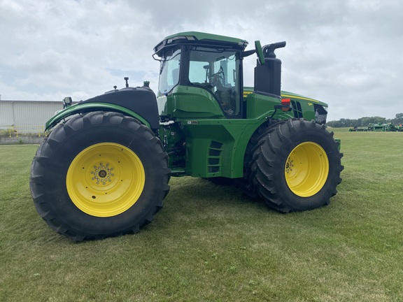 2023 John Deere 9R 440 Tractor 4WD