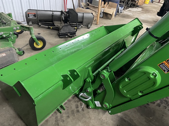 2023 John Deere 640R Loader