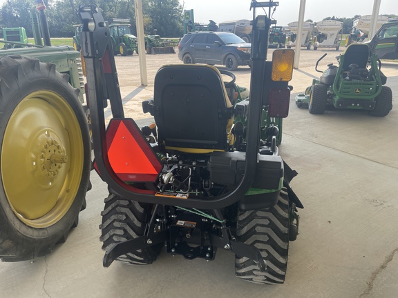 2023 John Deere 1025R Tractor Compact