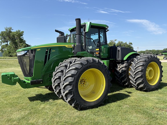 2024 John Deere 9R 540 Tractor 4WD