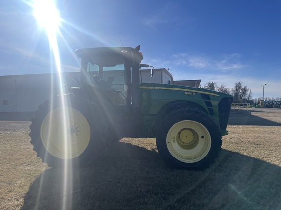 2010 John Deere 8320R Tractor