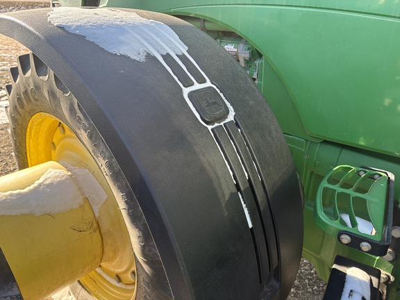 2010 John Deere 8320R Tractor