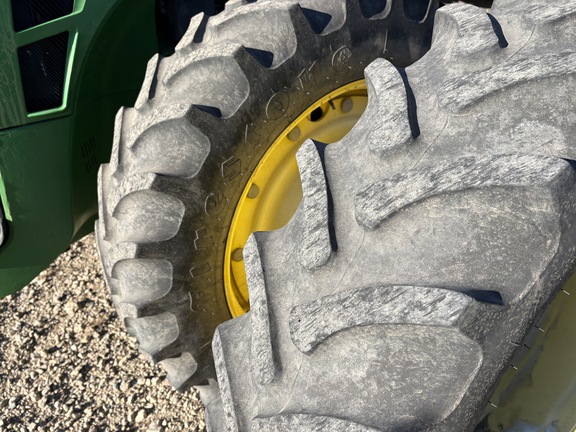 2010 John Deere 8320R Tractor